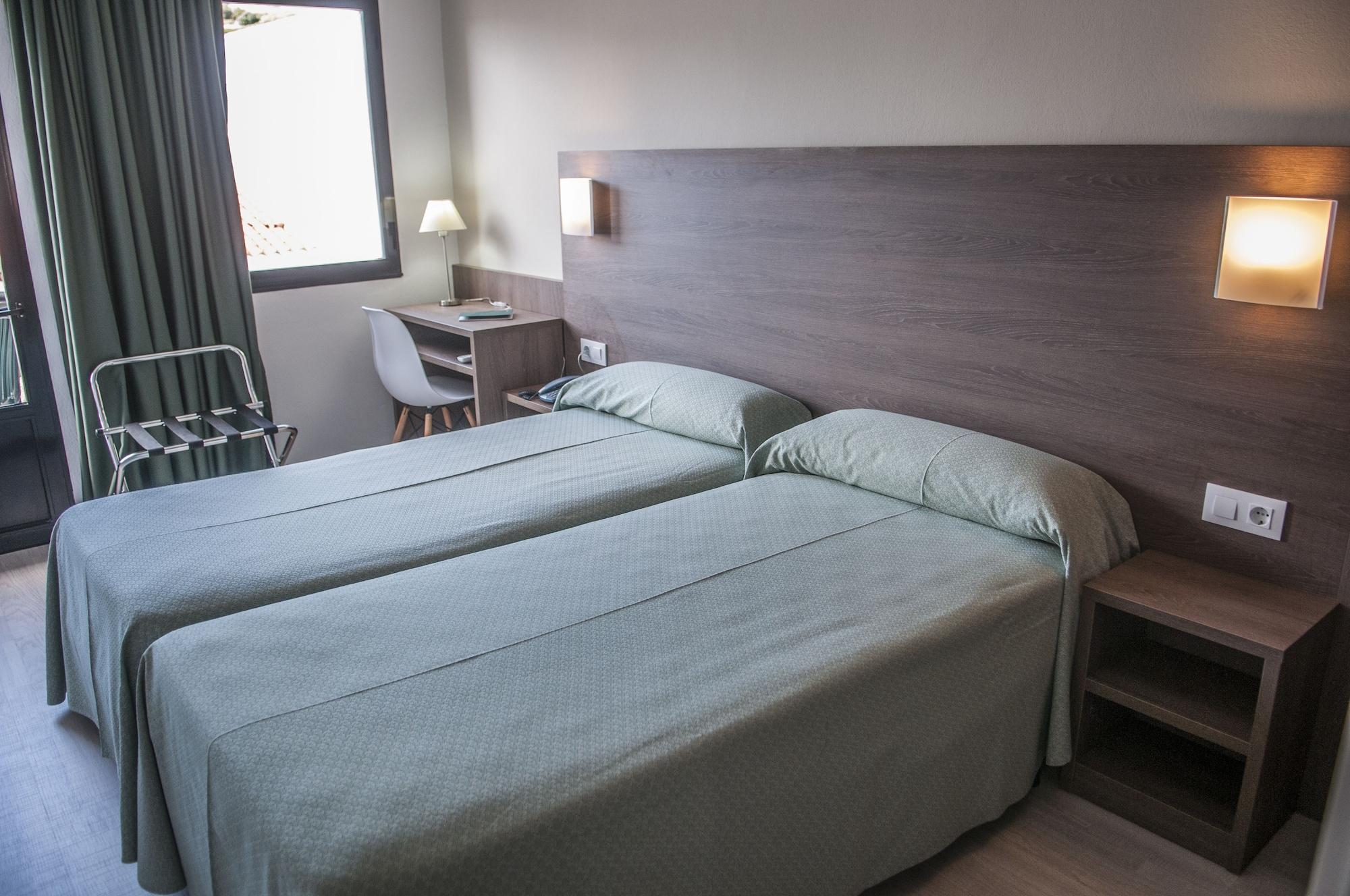 Hotel Loar Ferreries Buitenkant foto