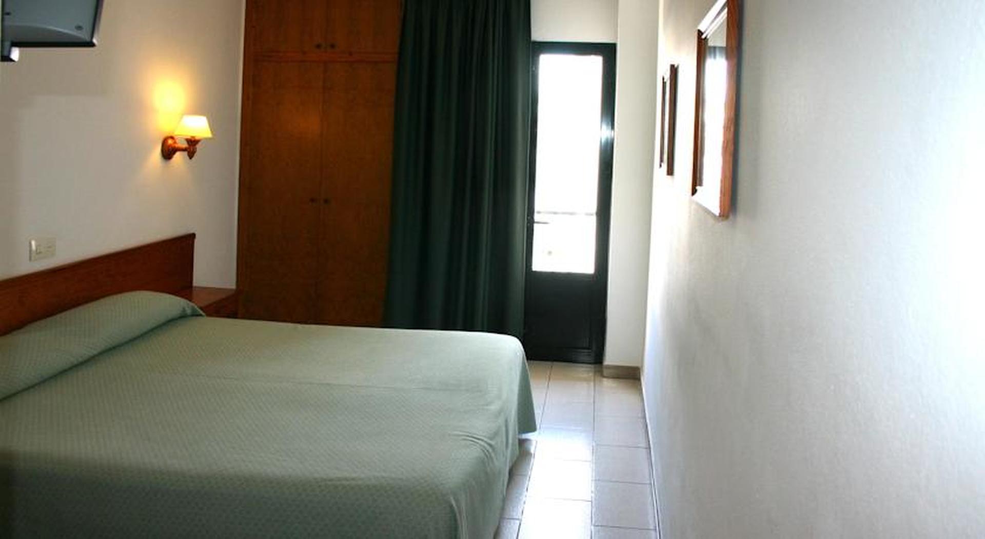 Hotel Loar Ferreries Buitenkant foto
